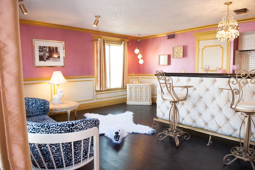 The Coolest Airbnb in Every State: Nevada Las Vegas Kitsch Airbnb