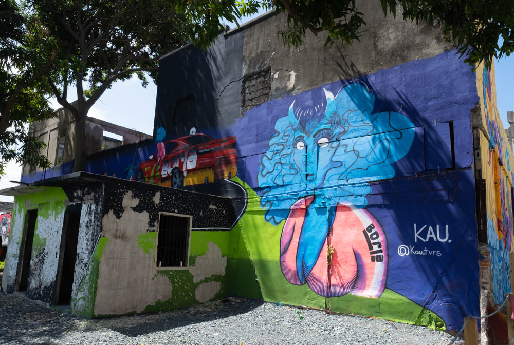 Alien woman street art in Santurce